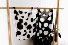 Play Silkies | Little Dots