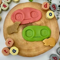 Yellow Door - Obtlačávacie kamene malá abeceda