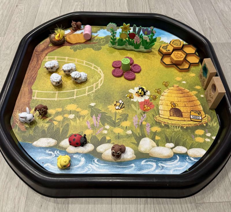 Jarná lúka | Podložka do Tuff Tray MAXI