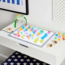 TickiT | Priesvitné farebné dinosaury