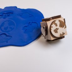 Vesmír - obtiskávací kostka