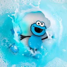 Glo Pals  Koupací figurka Cookie Monster - sada se dvěma smyslovými kostkami, které svítí ve vodě