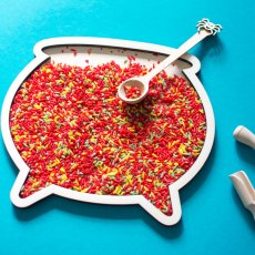 Čarodejnícky hrniec - tácka pre zmyslové hranie