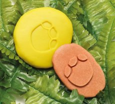 Yellow Door - Dinosaurie stopy