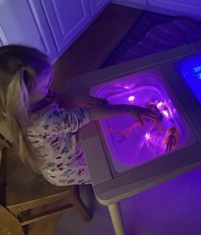 Glo Pals | Senzorické kostky svítící ve vodě | fialové