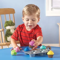 Learning Resources | SMART SNACKS® | Tvarové třídění dortíků