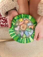 Jellystone | Senzorický disk s figurkami A-Ku-Ku! Peekaboo | motiv Dinosaurus