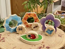 Yellow Door Kto sa skrýva? Záhradné chrobáky