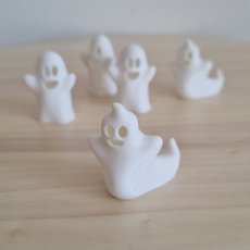 Tlačíme s láskou - Duchovia