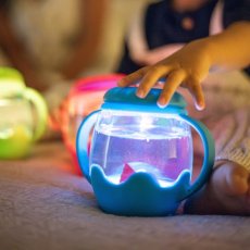 Glo Pals | Mini senzorická nádoba na naplnenie vodou so silikónovými doplnkami | Modrá