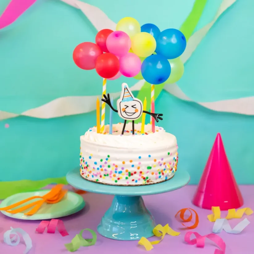 Glo Pals Party Pal koupací figurka - sada se dvěma smyslovými kostkami, které svítí ve vodě