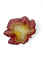 List javoru - miska z pryskyřice