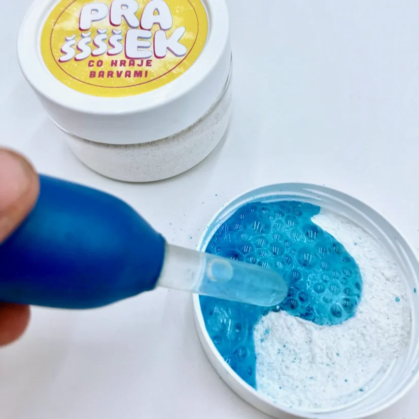 Šumivý práššššek | modrá