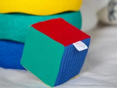 PIT AND PLAY | Kostka Rainbow