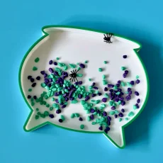 Kotlík na mokré hranie - tácka pre zmyslové hranie -  zelený okraj